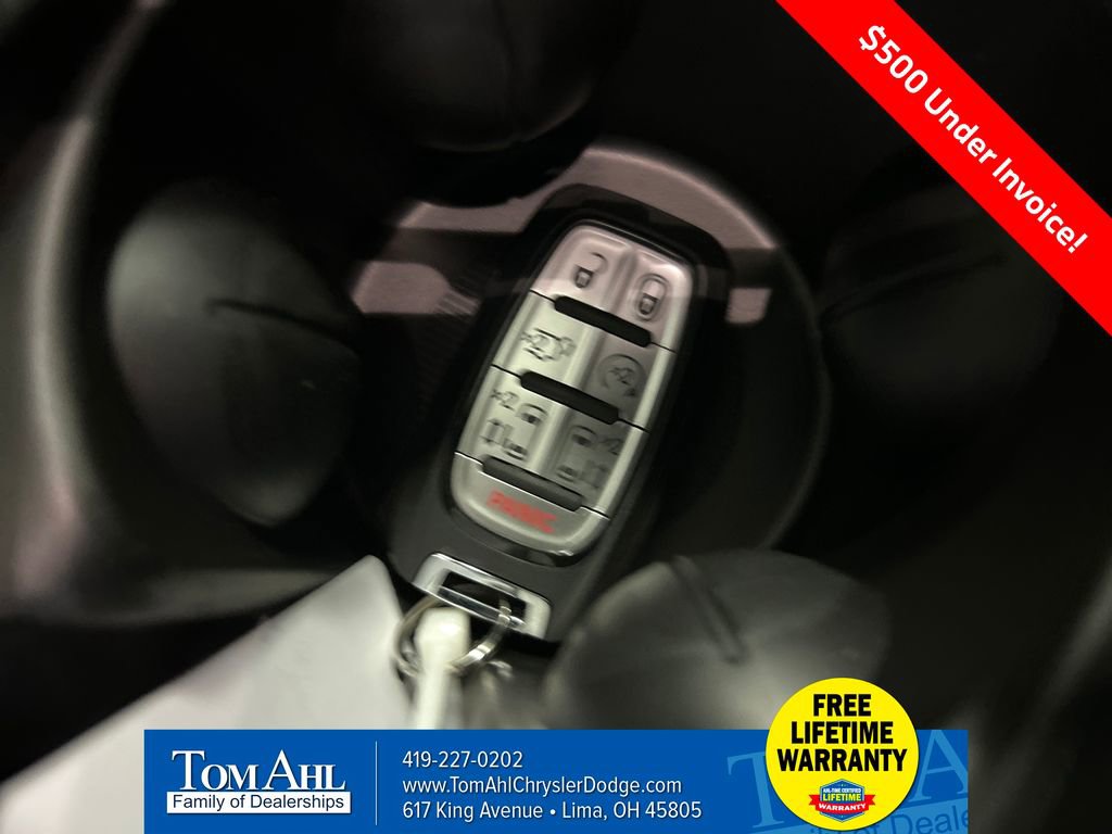 New 2026 Chrysler Voyager LX image 20