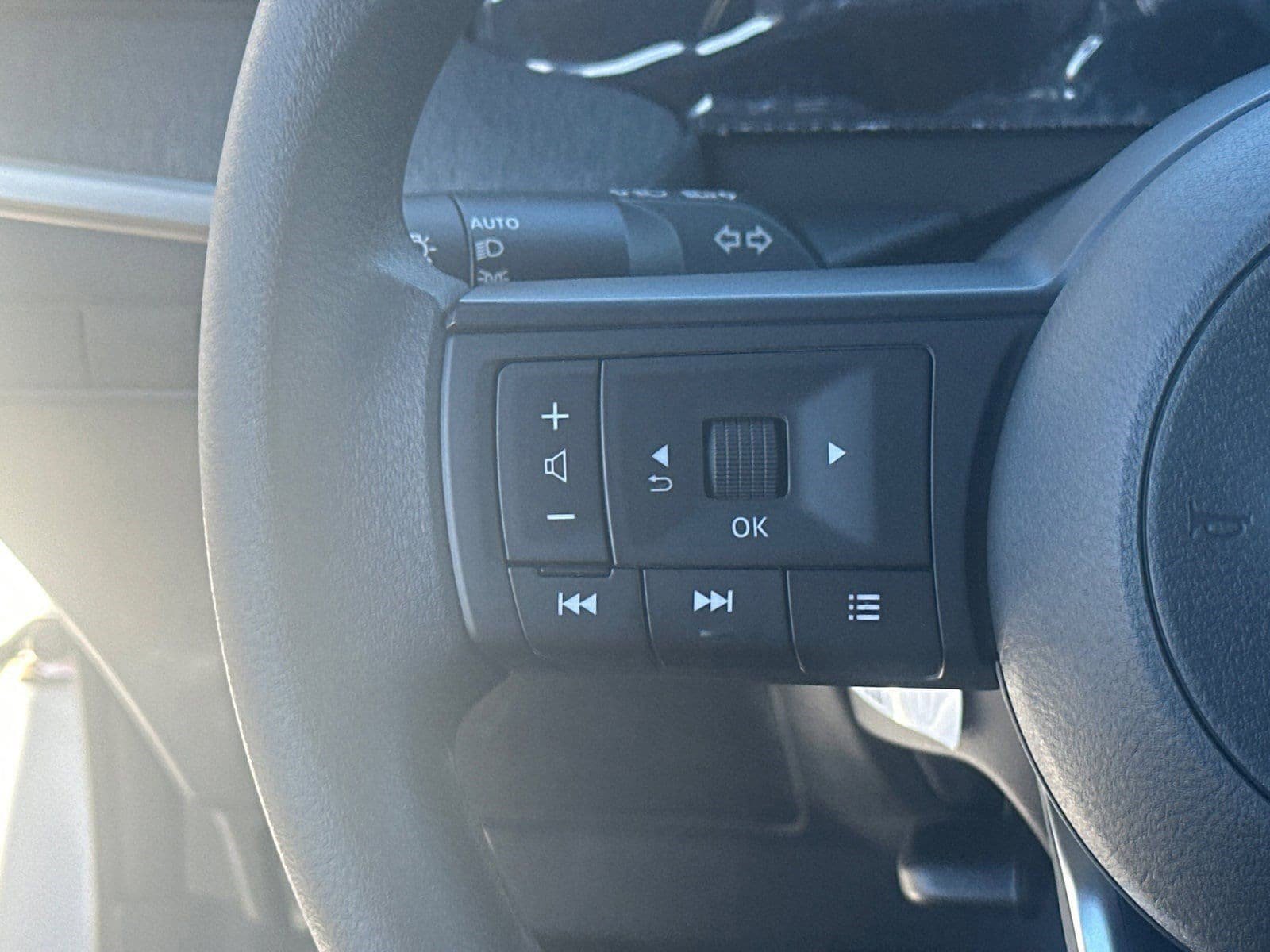 New 2026 Nissan Kicks SV image 24