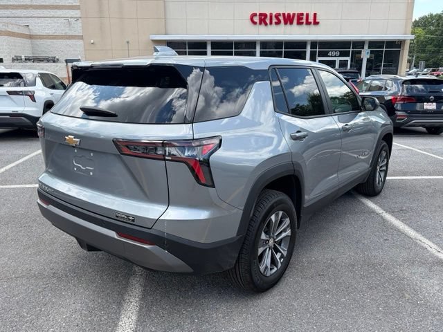 Used 2026 Chevrolet Equinox LT AWD/4WD image 8