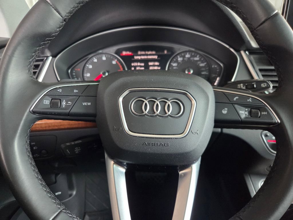 Used 2023 Audi Q5 2.0T Premium w/ Convenience Package AWD/4WD image 6