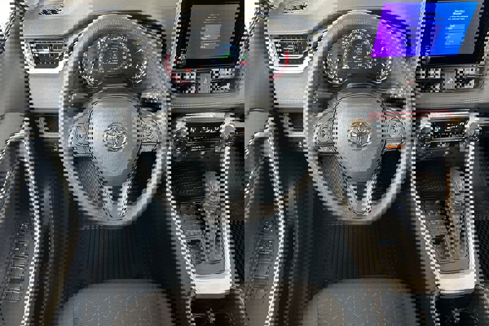 New 2025 Toyota RAV4 XLE image 15