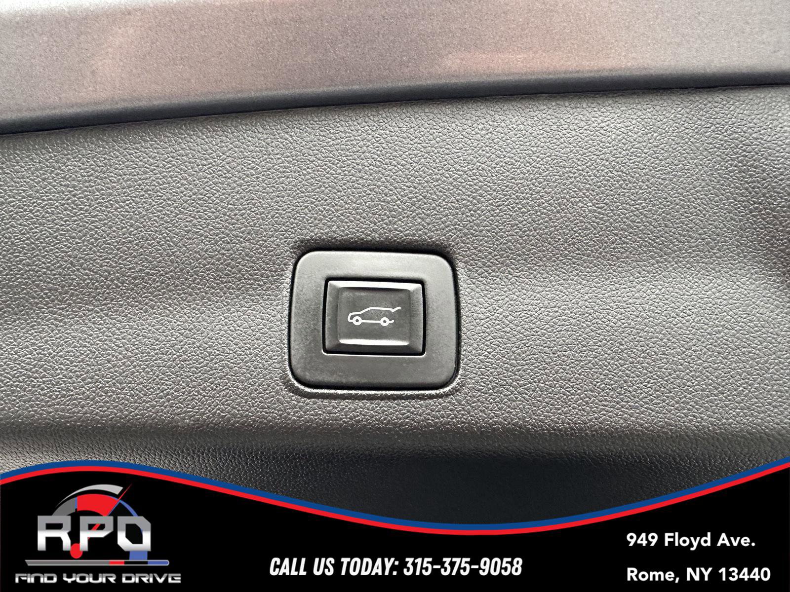 Used 2021 Chevrolet TrailBlazer LT w/ Sun and Liftgate Package AWD/4WD image 29