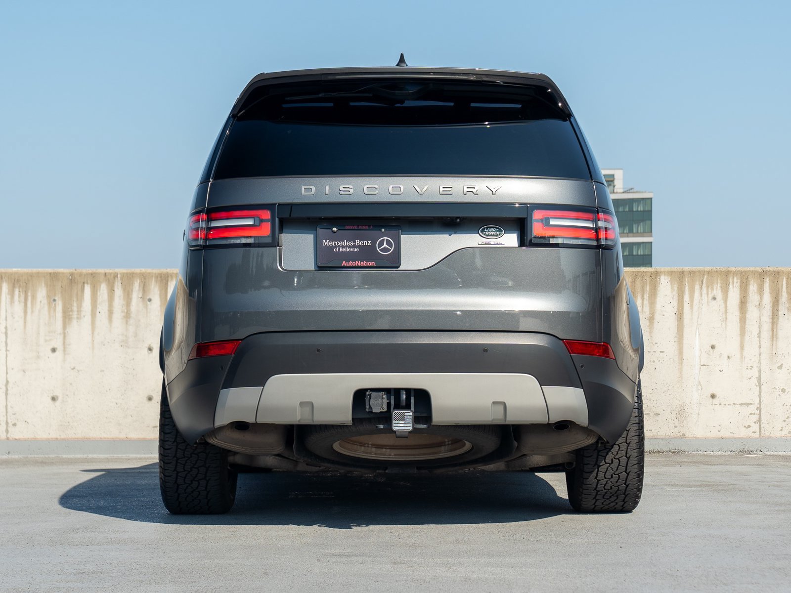 Used 2018 Land Rover Discovery HSE AWD/4WD image 5