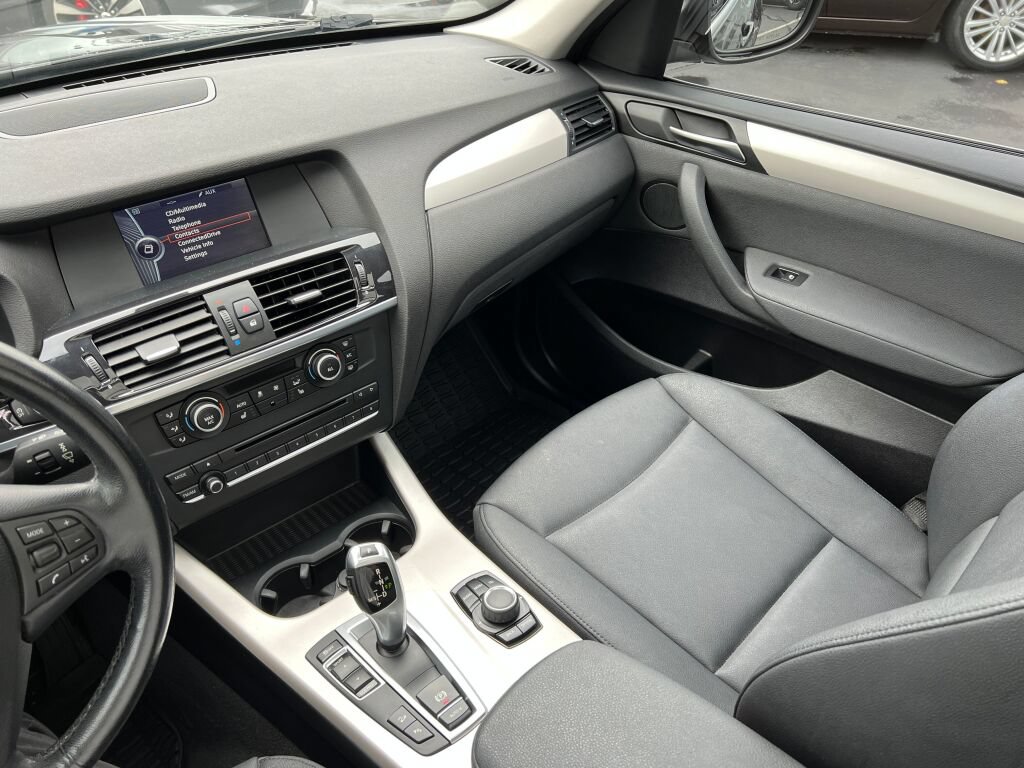 Used 2014 BMW X3 xDrive28i AWD/4WD image 25