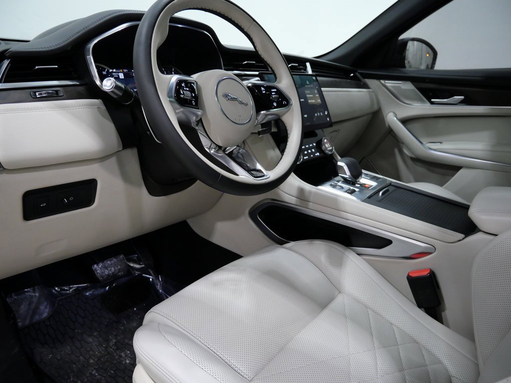 Used 2022 Jaguar F-PACE S image 12