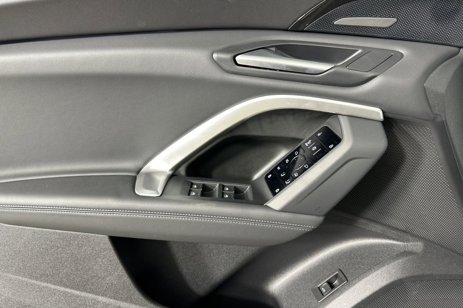 New 2025 Audi Q5 Premium Plus image 10