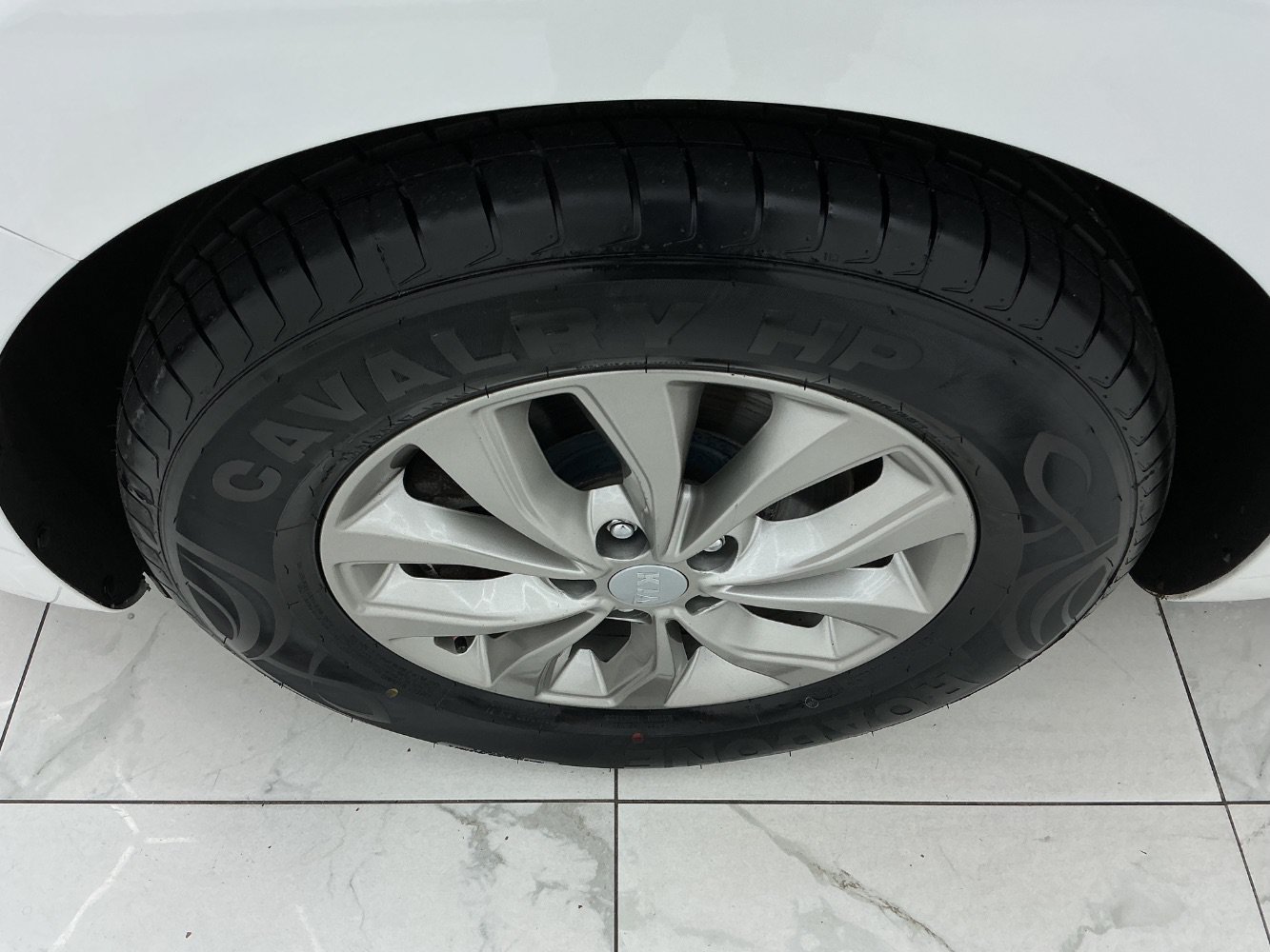 Used 2020 Kia Sedona L FWD image 43