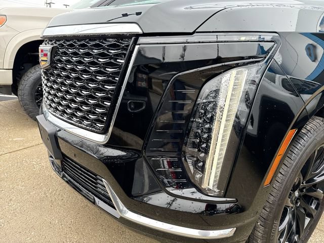Used 2025 Cadillac Escalade Premium Luxury AWD/4WD image 7