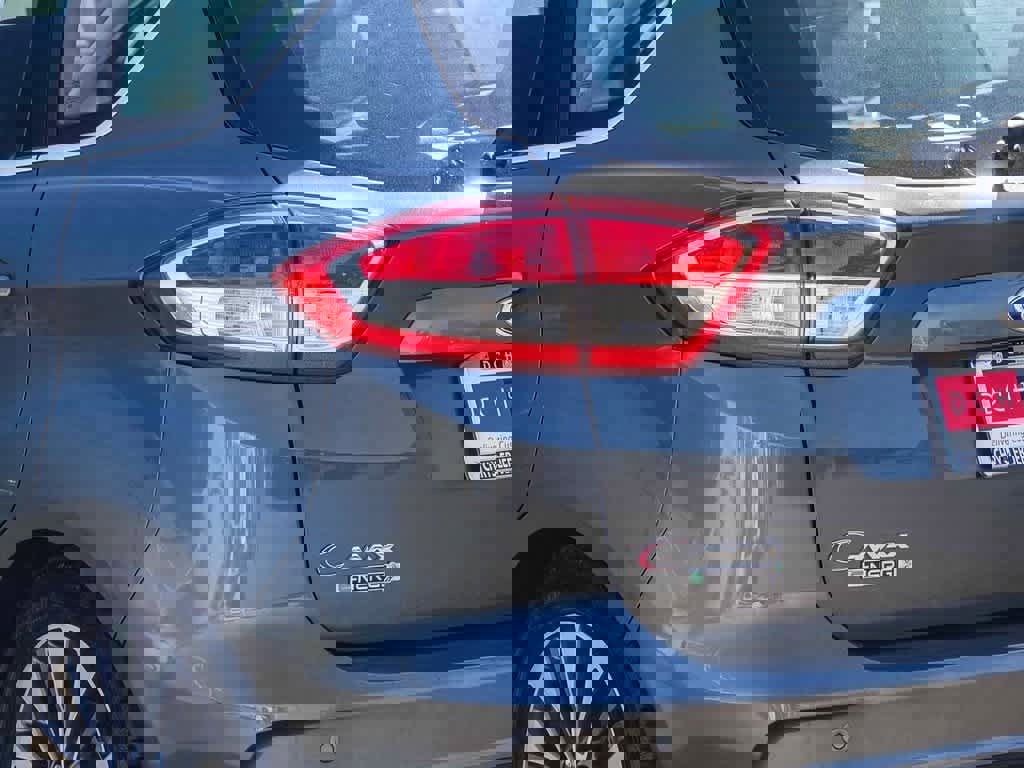 Used 2017 Ford C-MAX Energi Titanium image 7