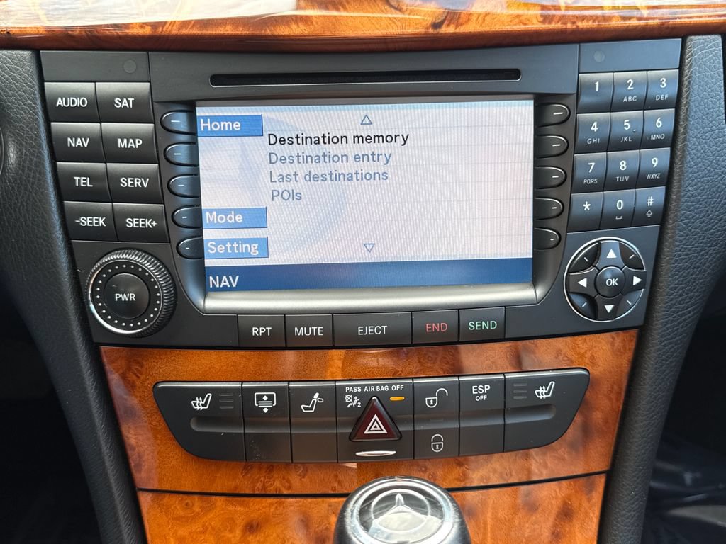 Used 2008 Mercedes-Benz E 350 4MATIC Sedan image 24