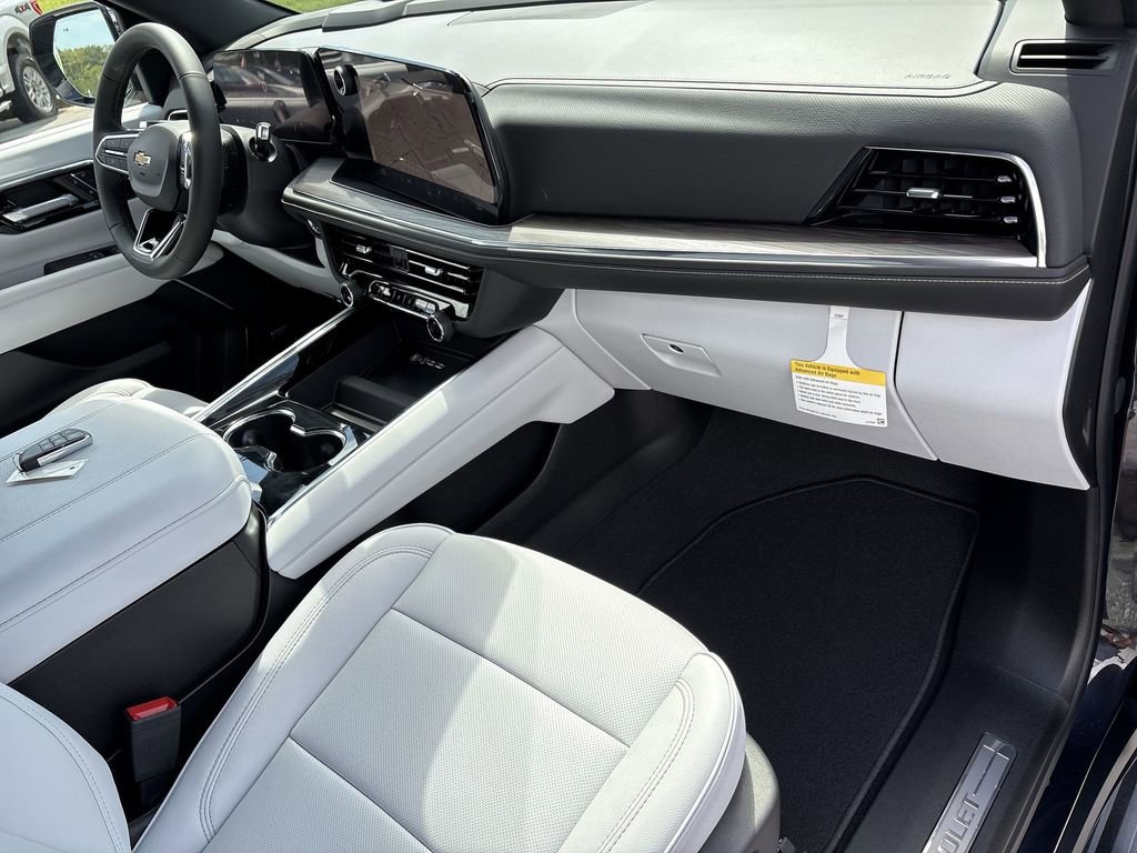 New 2025 Chevrolet Suburban Premier image 30