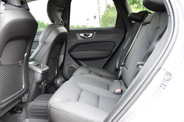 New 2026 Volvo XC60 B5 Plus w/ Climate Package AWD/4WD image 17
