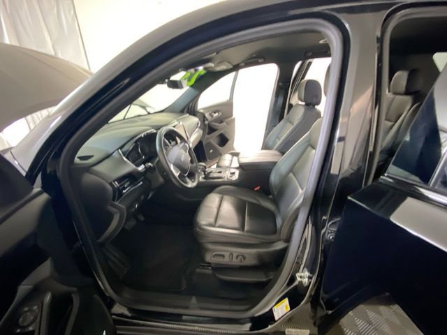 Certified 2023 Chevrolet Traverse RS image 24