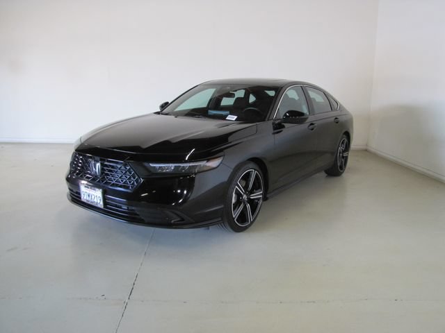 Certified 2025 Honda Accord Sport image 1