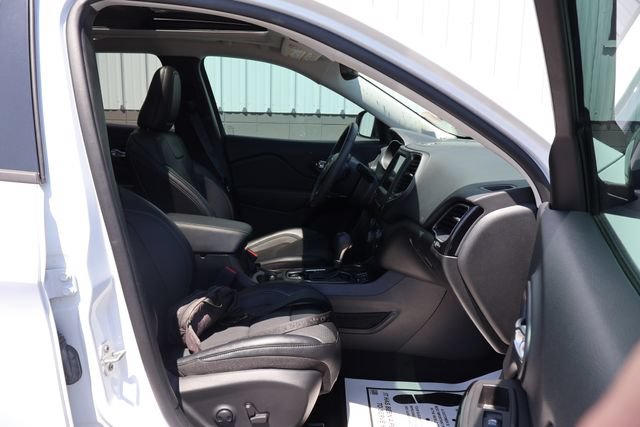 Used 2023 Jeep Cherokee Altitude Lux w/ Lux Elite Package AWD/4WD image 26