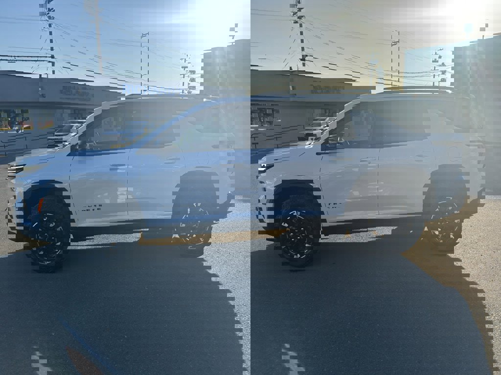 New 2026 Chevrolet Traverse Z71 w/ Enhanced Driving Package image 3