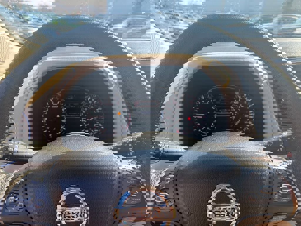 Used 2017 Nissan Pathfinder Platinum w/ Cargo Package image 20