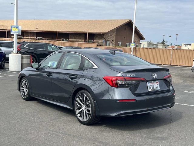 Used 2023 Honda Civic Touring image 3