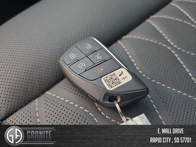 Used 2023 Buick Envision Avenir image 29