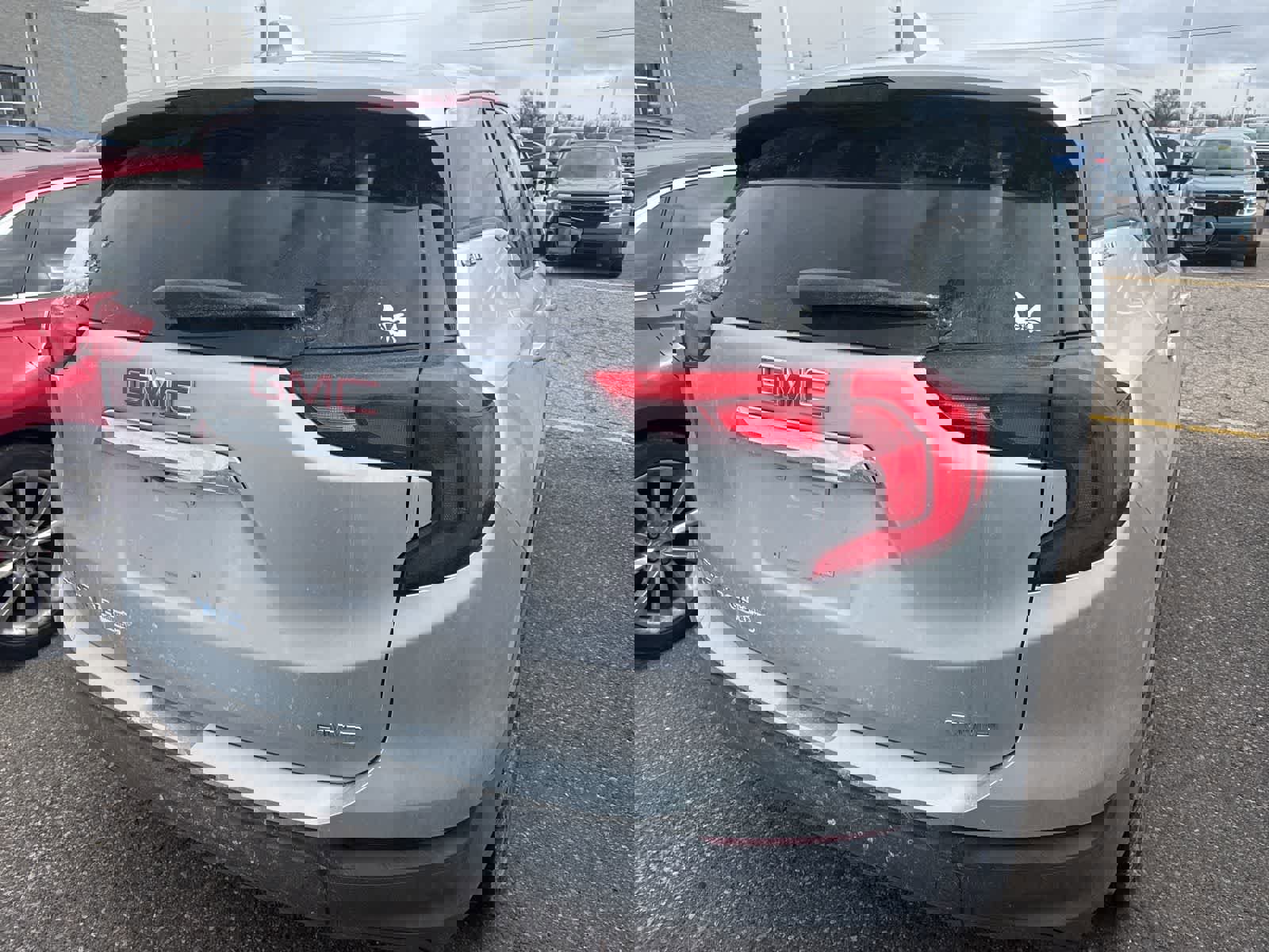 Used 2018 GMC Terrain SLE image 10