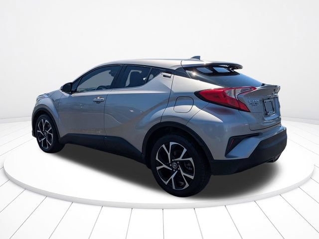 Used 2019 Toyota C-HR Limited FWD image 5