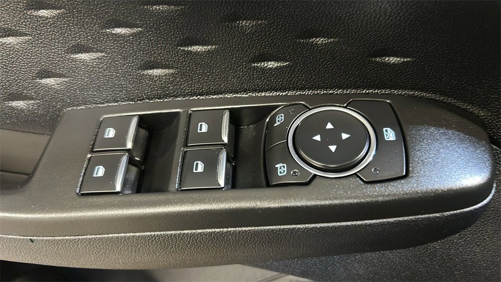 Used 2020 Ford Escape SE Sport image 26