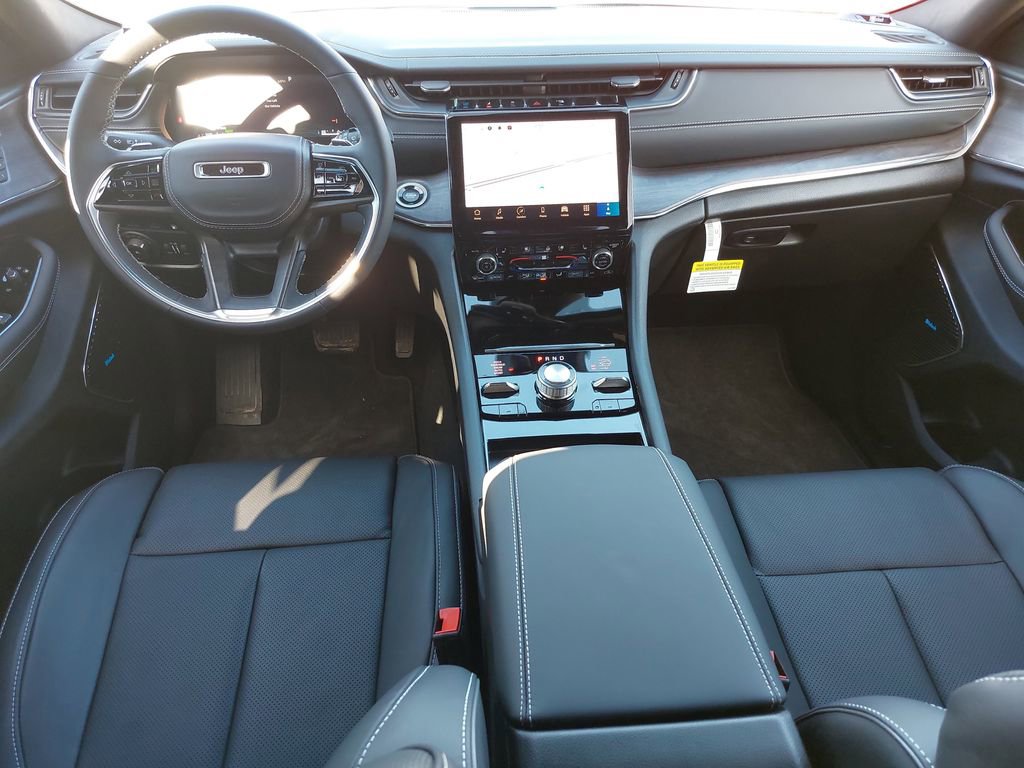 New 2024 Jeep Grand Cherokee Overland w/ Luxury Tech Group IV image 9