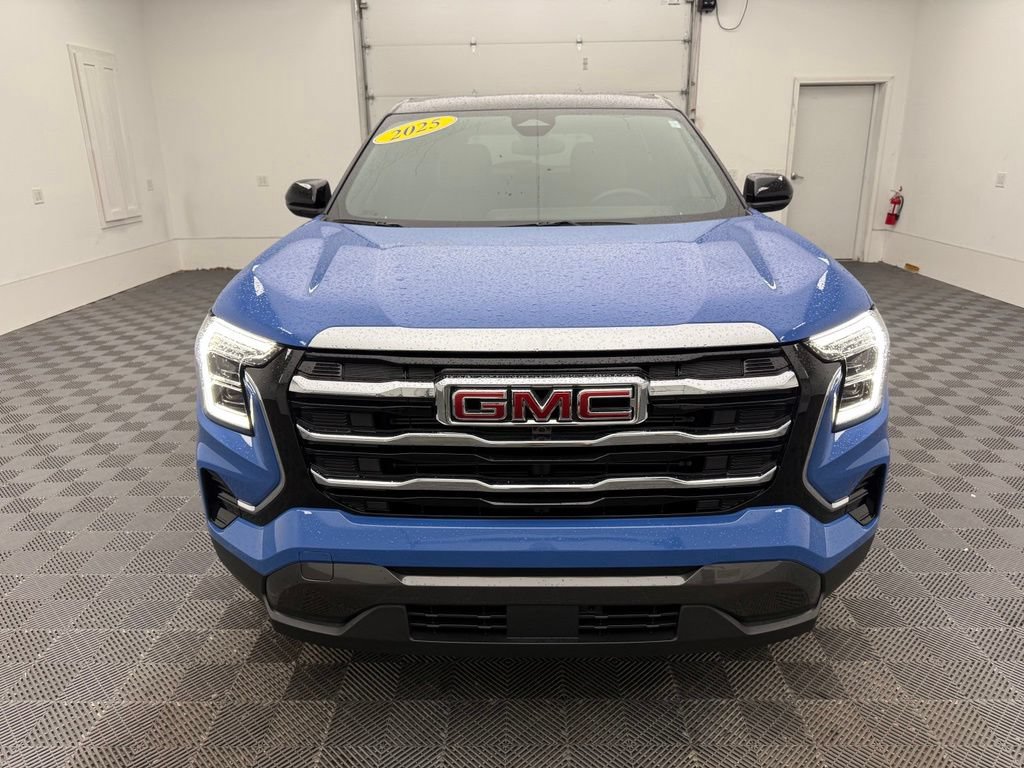 Used 2025 GMC Terrain Elevation AWD/4WD image 14