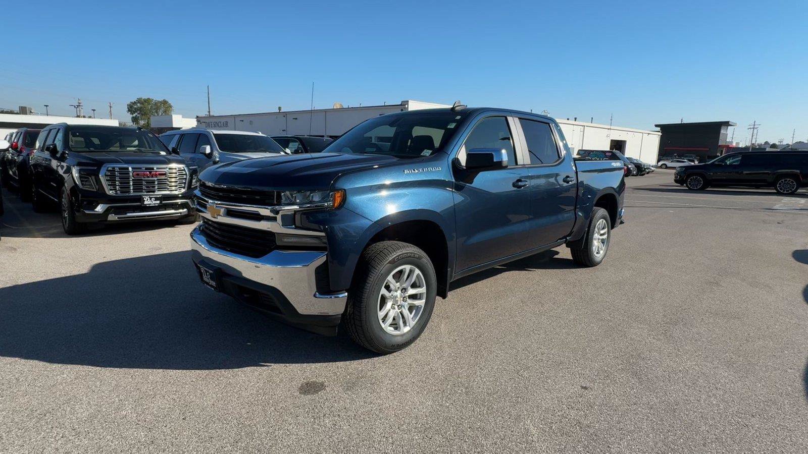 Used 2020 Chevrolet Silverado 1500 LT w/ All-Star Edition AWD/4WD image 5