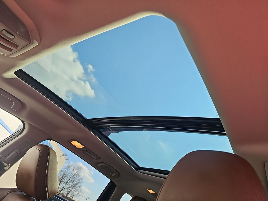 Used 2019 Subaru Ascent Touring w/ Popular Package #3 image 10