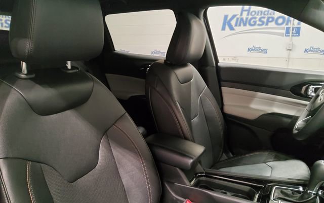 Used 2023 Jeep Compass Limited w/ Elite Group AWD/4WD image 19