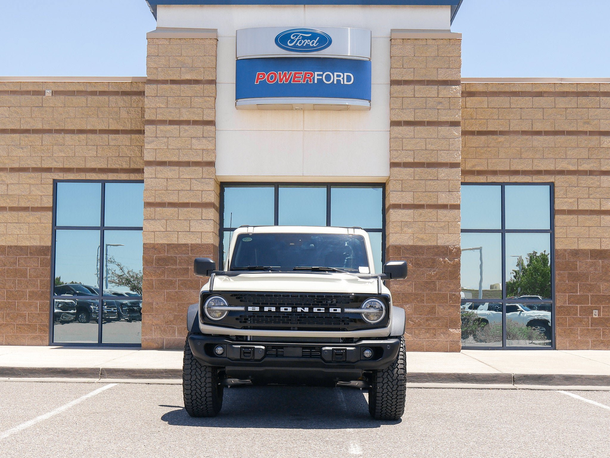 New 2026 Ford Bronco Badlands AWD/4WD image 3