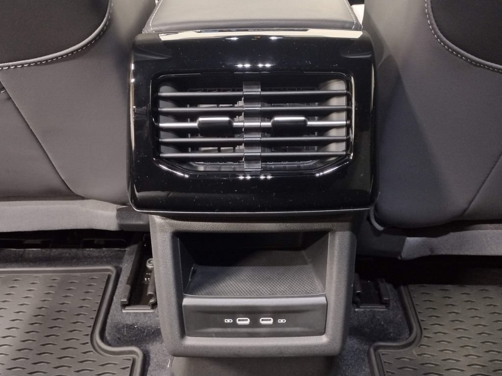 New 2026 Volkswagen ID.4 Pro AWD/4WD image 29