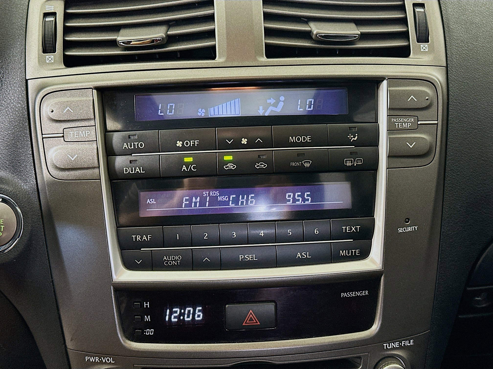 Used 2006 Lexus IS 250 RWD image 21