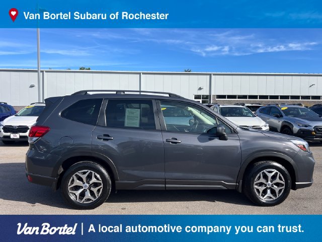 Used 2021 Subaru Forester Premium AWD/4WD image 7