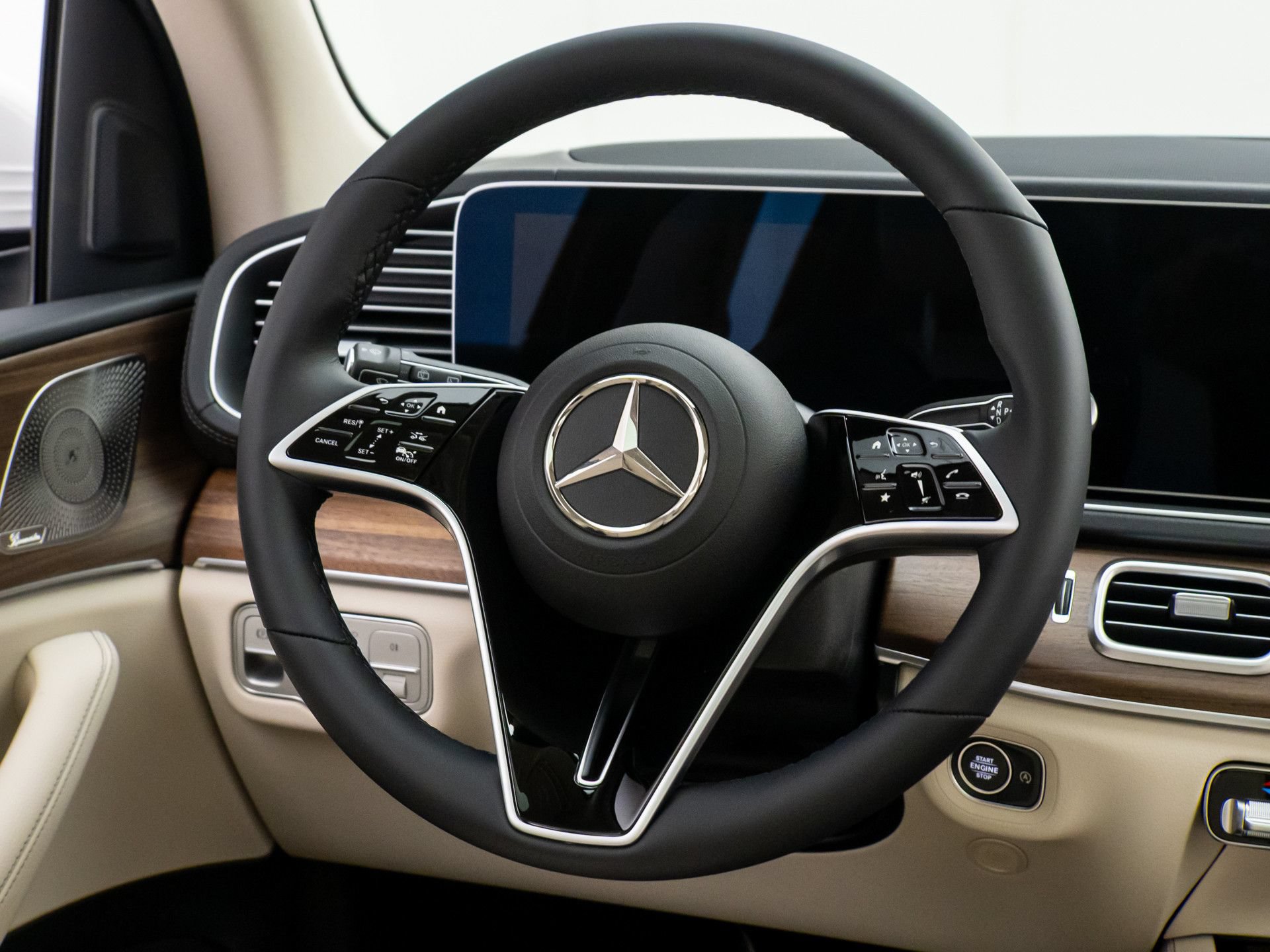 New 2026 Mercedes-Benz GLS 450 4MATIC image 10