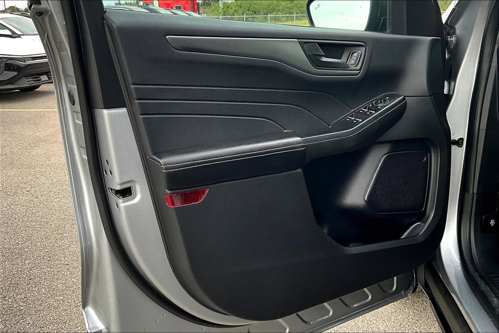 Used 2023 Ford Escape Active image 20