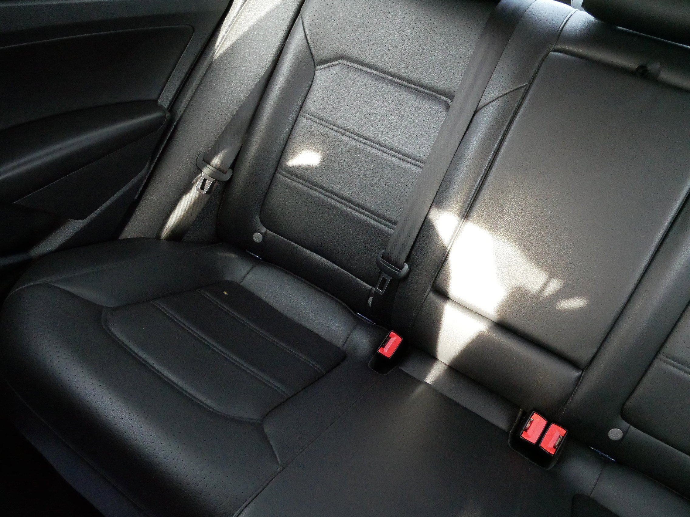 Used 2014 Volkswagen Passat 1.8T Wolfsburg Edition image 12