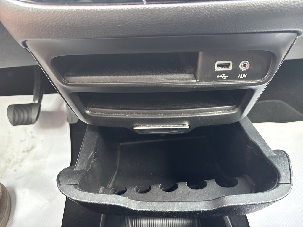 Used 2018 Chrysler Pacifica Touring Plus w/ S Appearance Package image 38