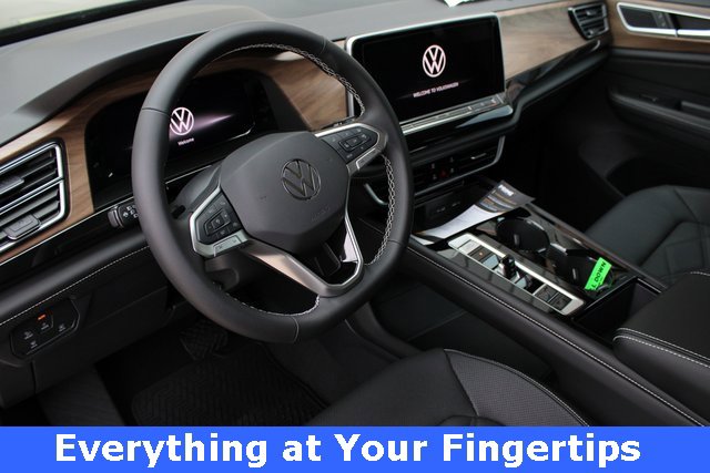 New 2026 Volkswagen Atlas SE image 2