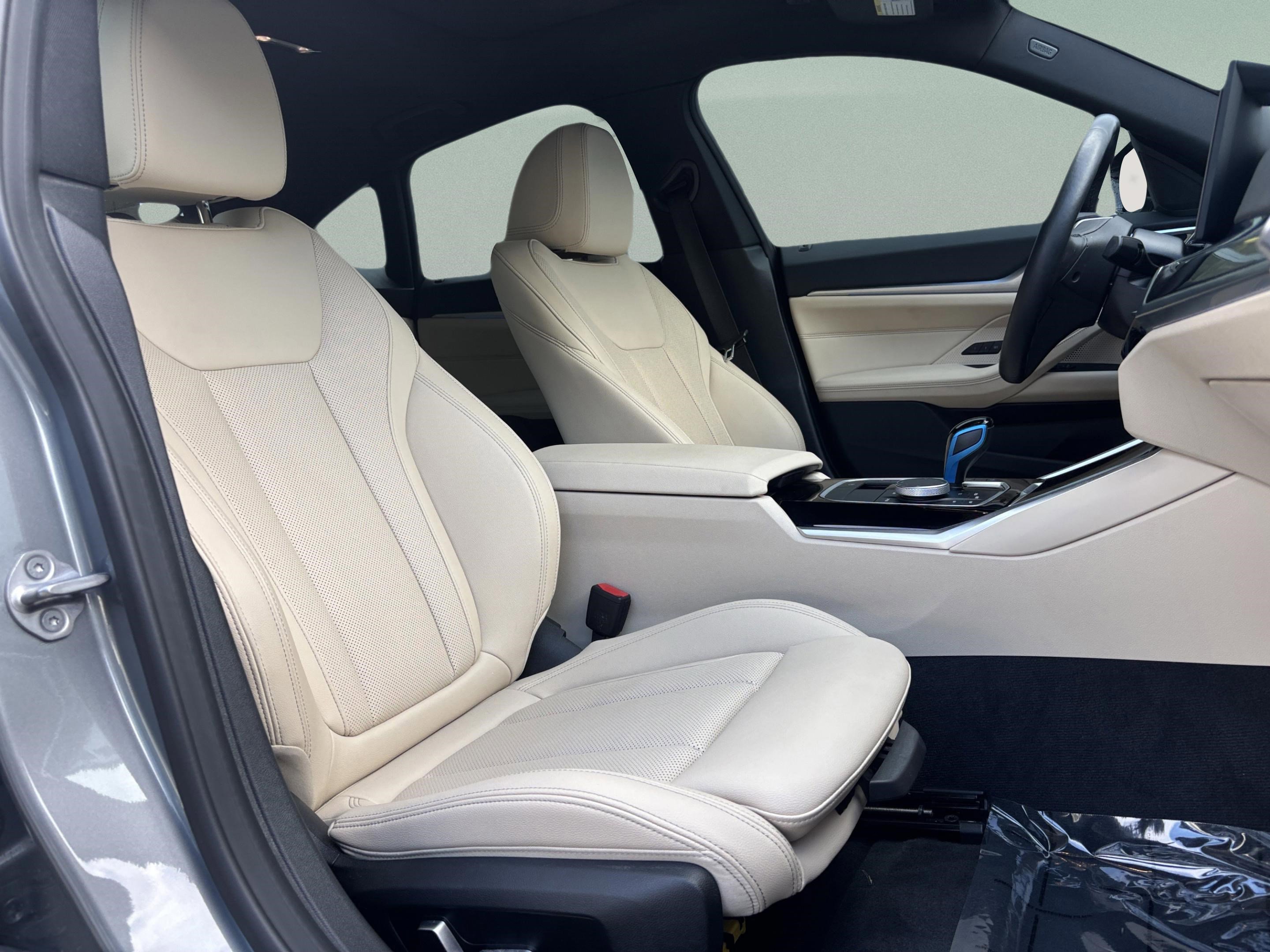 Used 2023 BMW i4 eDrive40 w/ Premium Package image 22