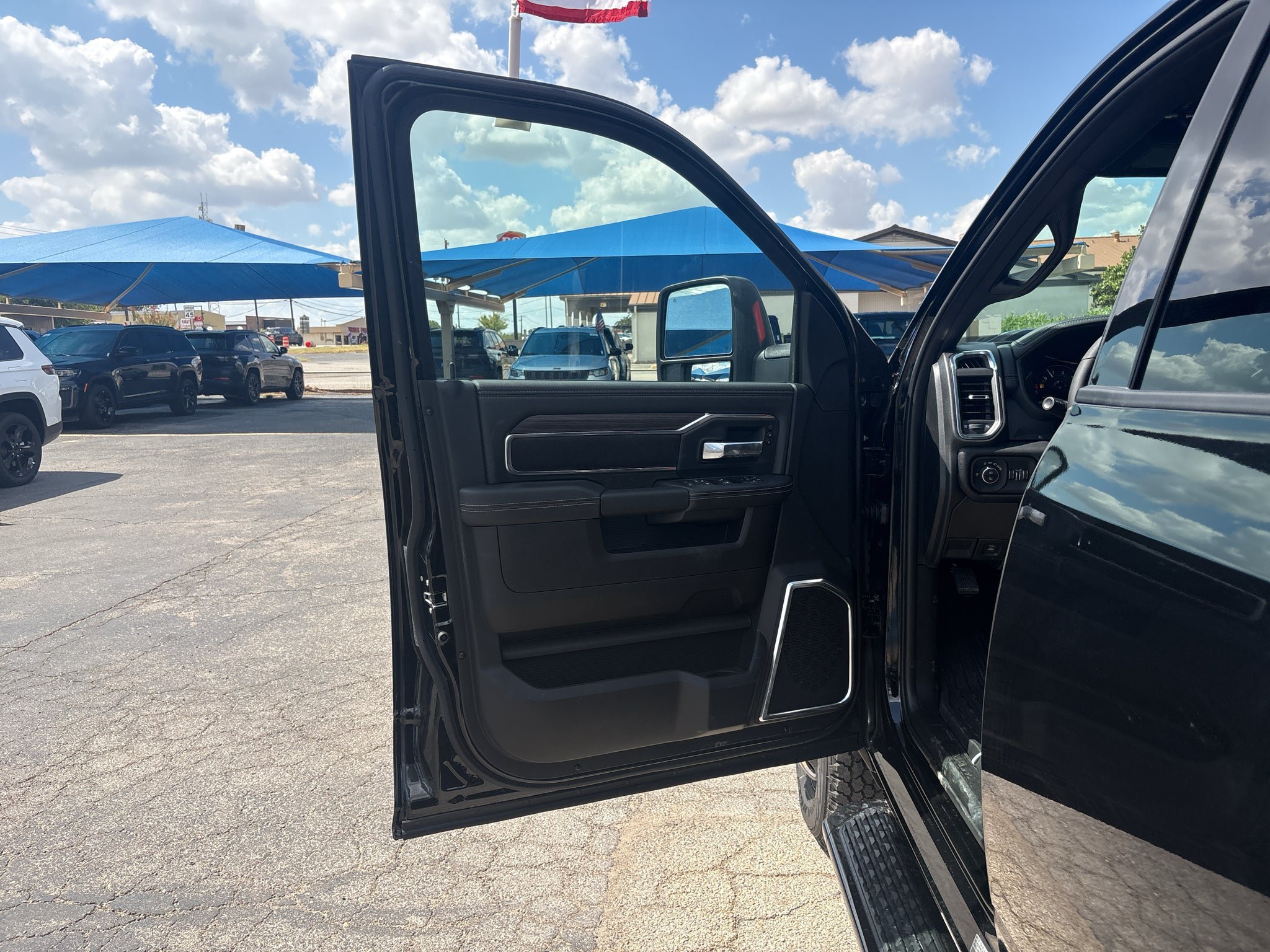 New 2027 RAM 3500 Laramie w/ Night Edition AWD/4WD image 22
