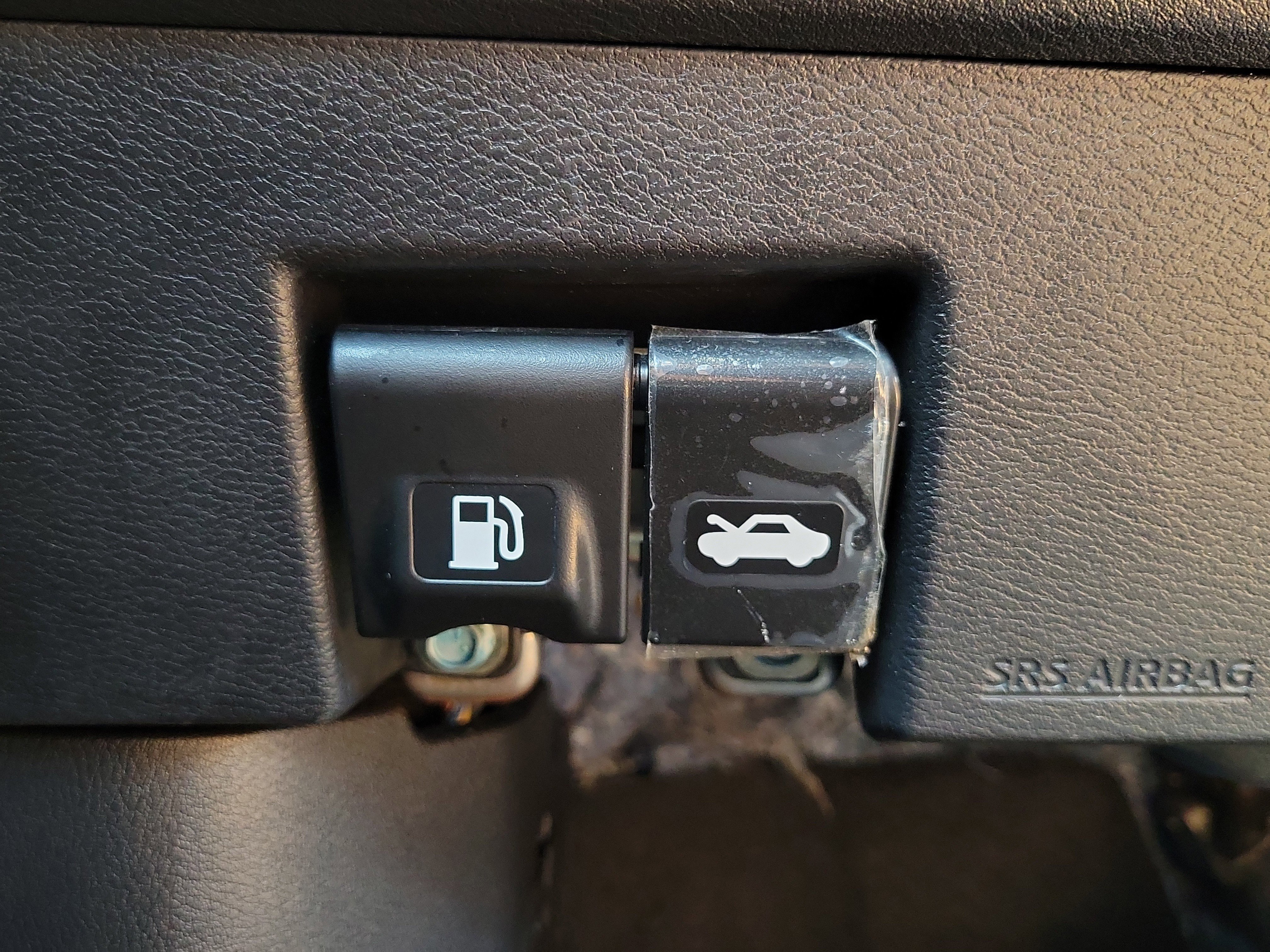 Certified 2025 Nissan Versa SV FWD image 28