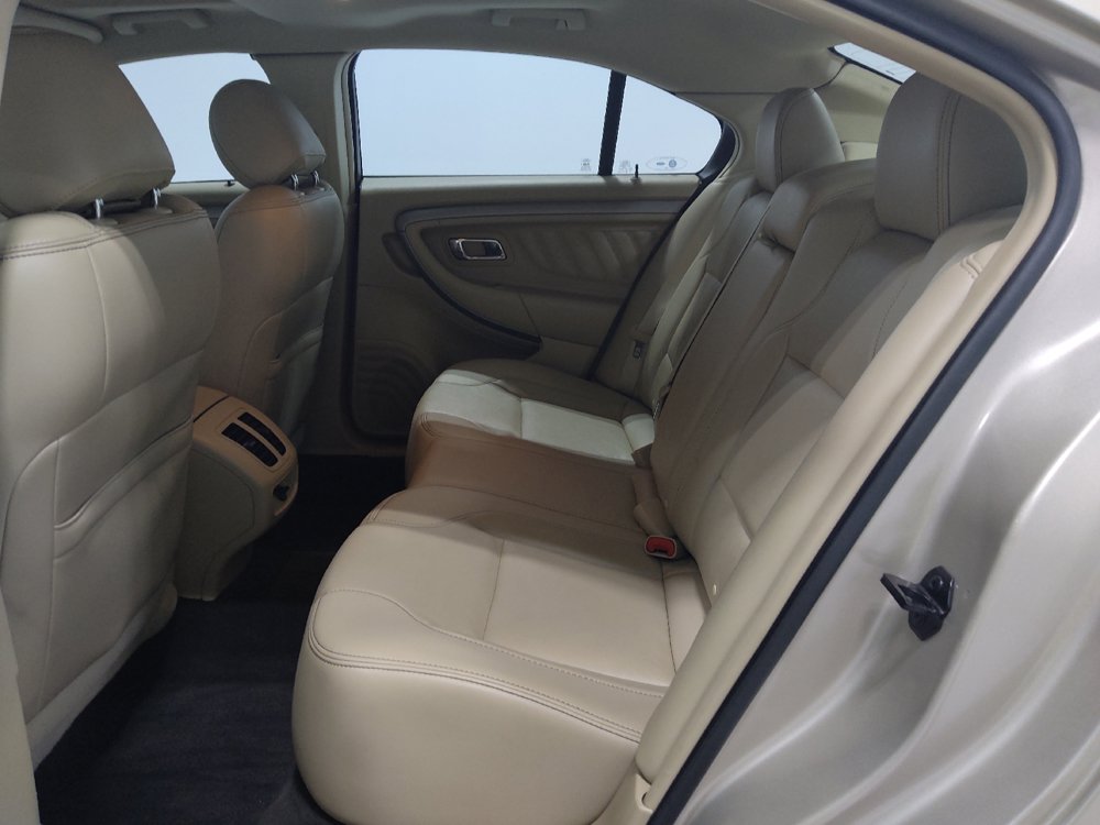Used 2018 Ford Taurus SEL w/ Equipment Group 201A AWD/4WD image 18