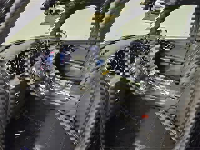 Certified 2025 Mercedes-Benz GLC 300 4MATIC image 9