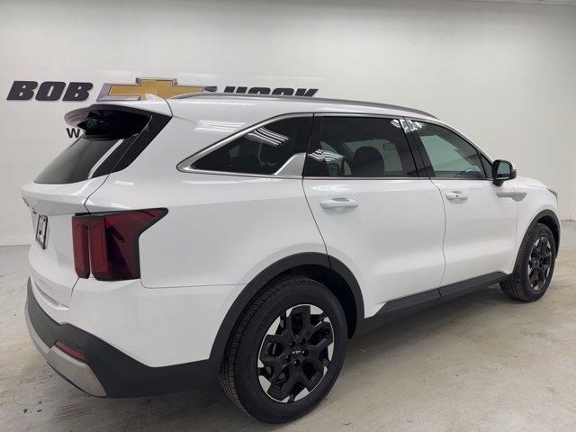 Used 2025 Kia Sorento S image 5