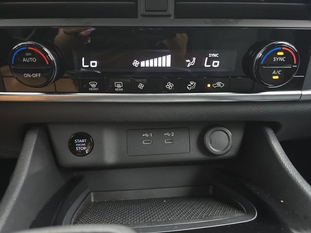 Used 2026 Nissan Rogue SV FWD image 24