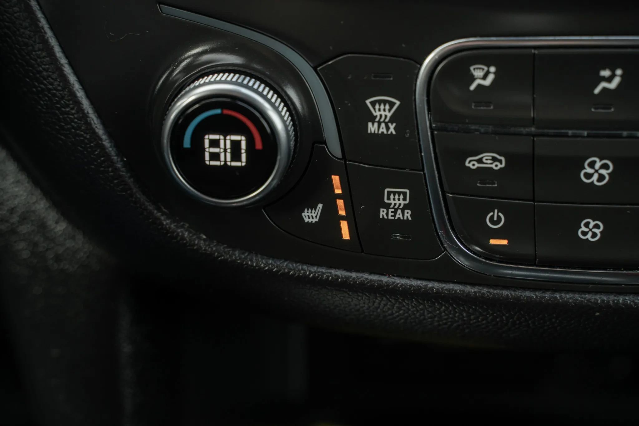 Used 2021 Chevrolet Equinox LT image 24