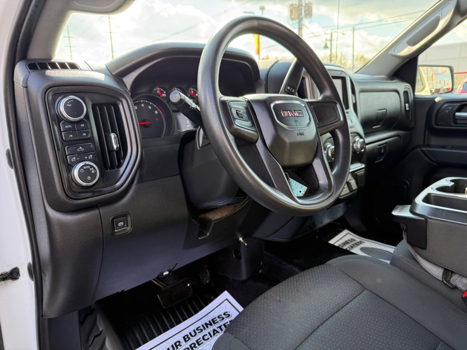 Used 2021 GMC Sierra 1500 4x4 Crew Cab w/ Sierra Value Package image 13