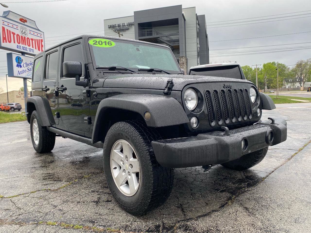 Used 2016 Jeep Wrangler Unlimited Sport AWD/4WD image 2